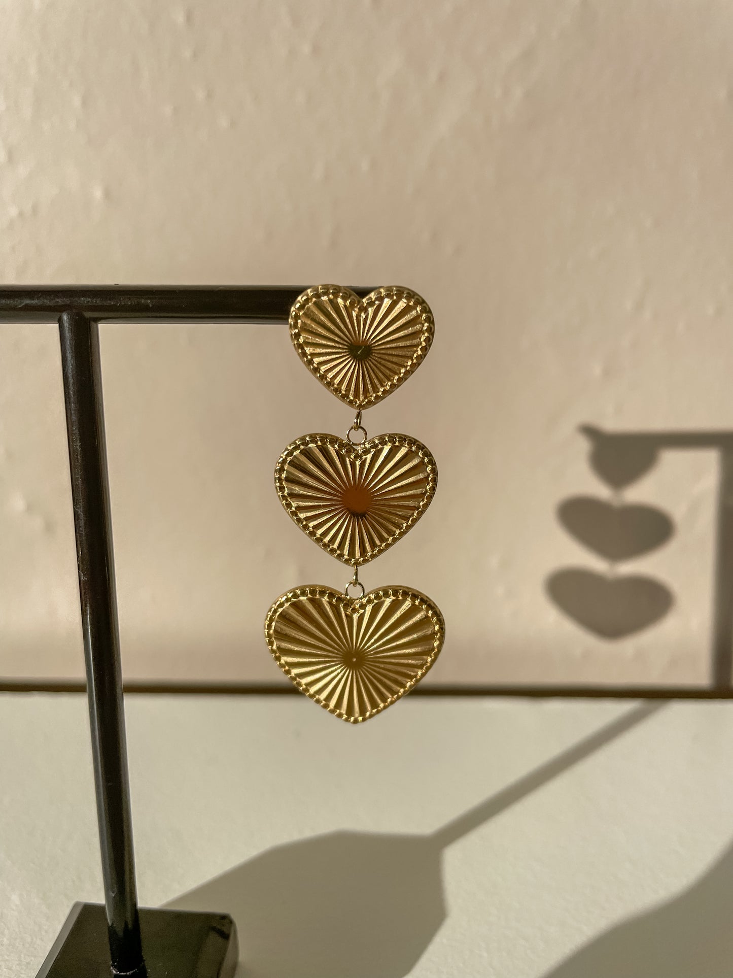 Amore oorbellen goud