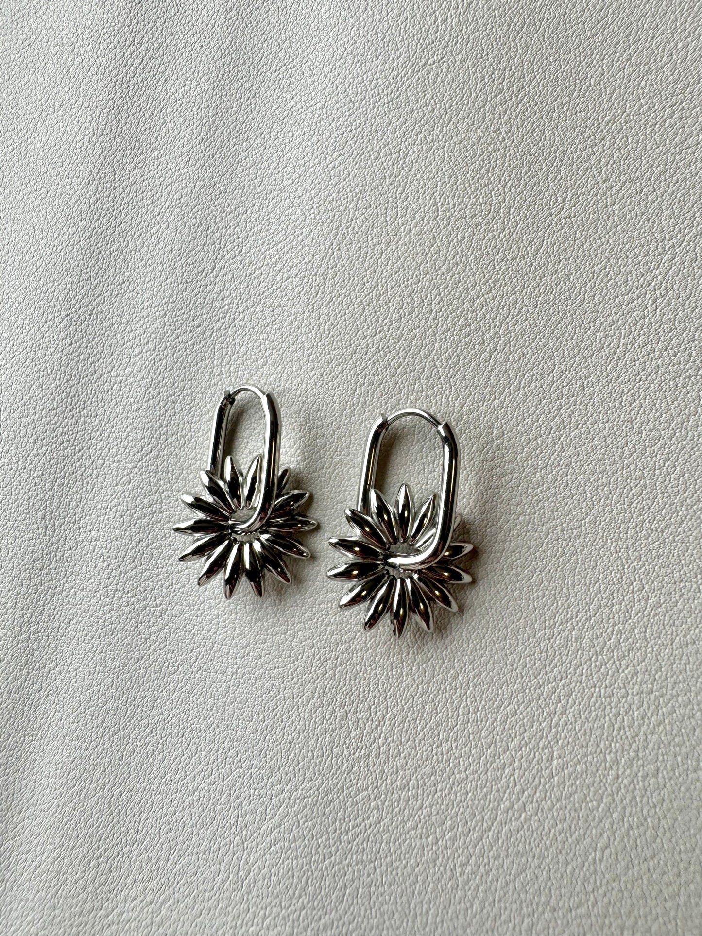 Loïs oorbellen zilver